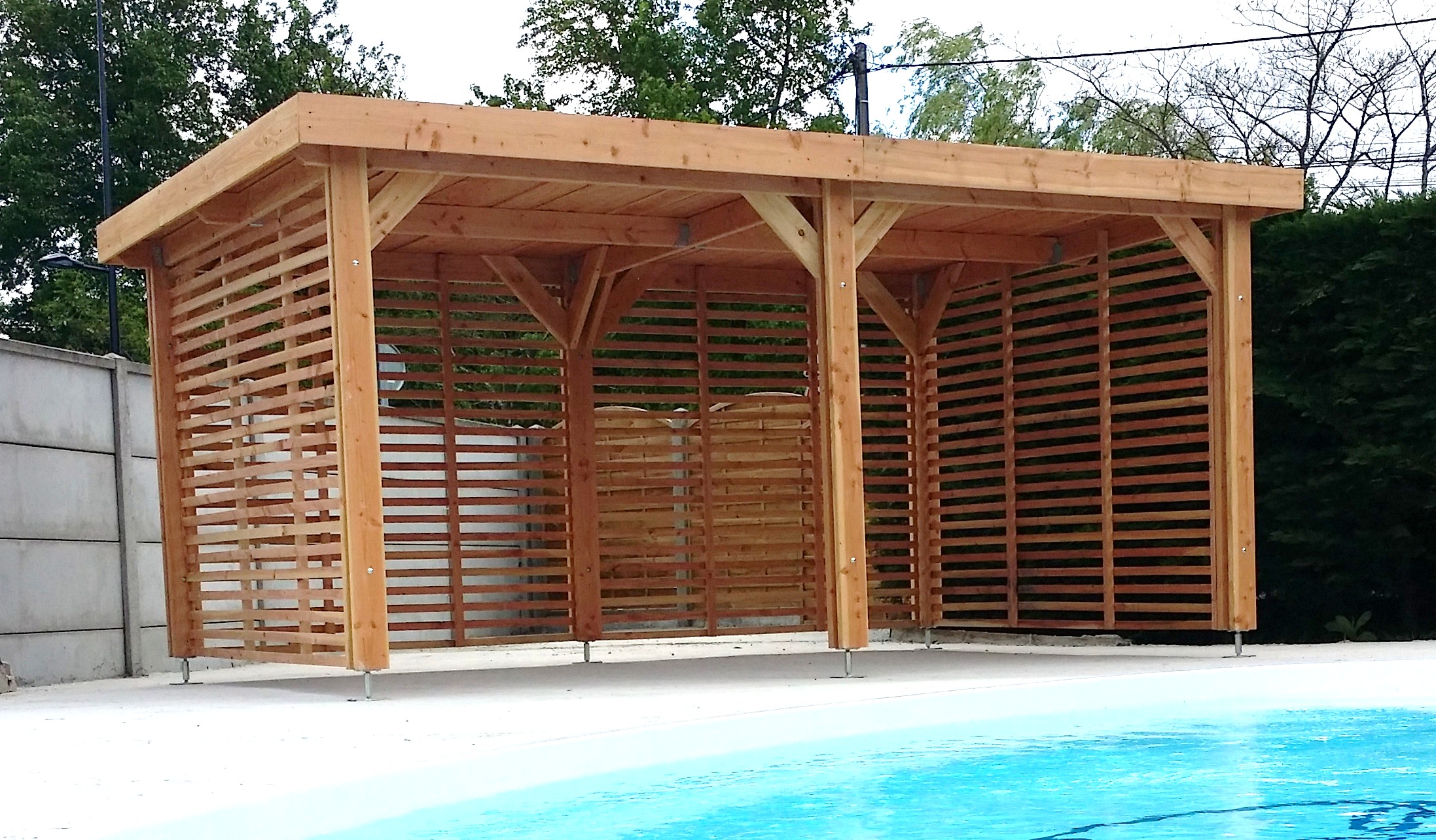 Ossature bois abri terrasse pool house
