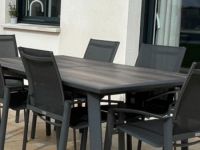 Table De Jardin Extensible Allure Effet Bois Muscade & Graphite Table De Jardin Extensible Allure Effet Bois Muscade & Graphite